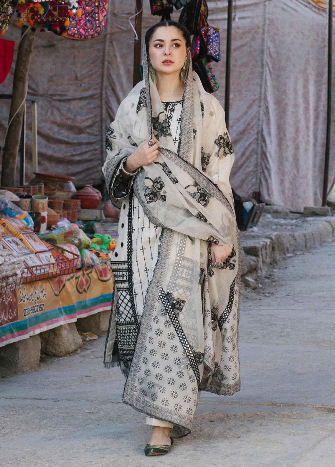 Qalamkar Luxury Lawn Unstitched Suit- SBC