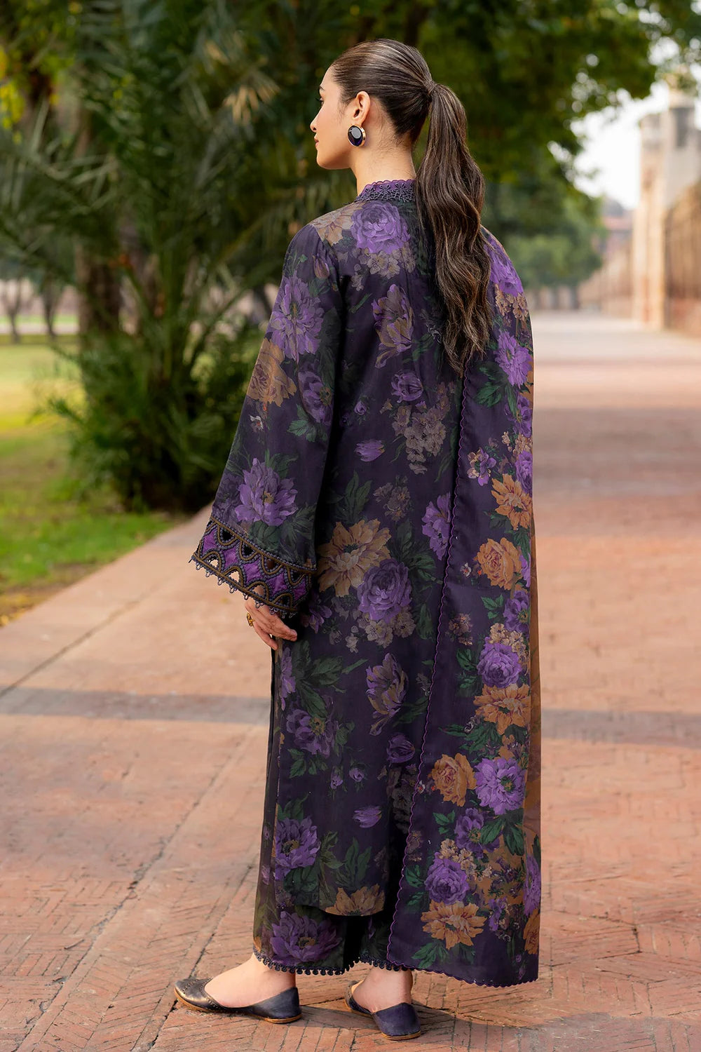 Baroque Embroidered Lawn Unstitched Suit SF-723 - SBC