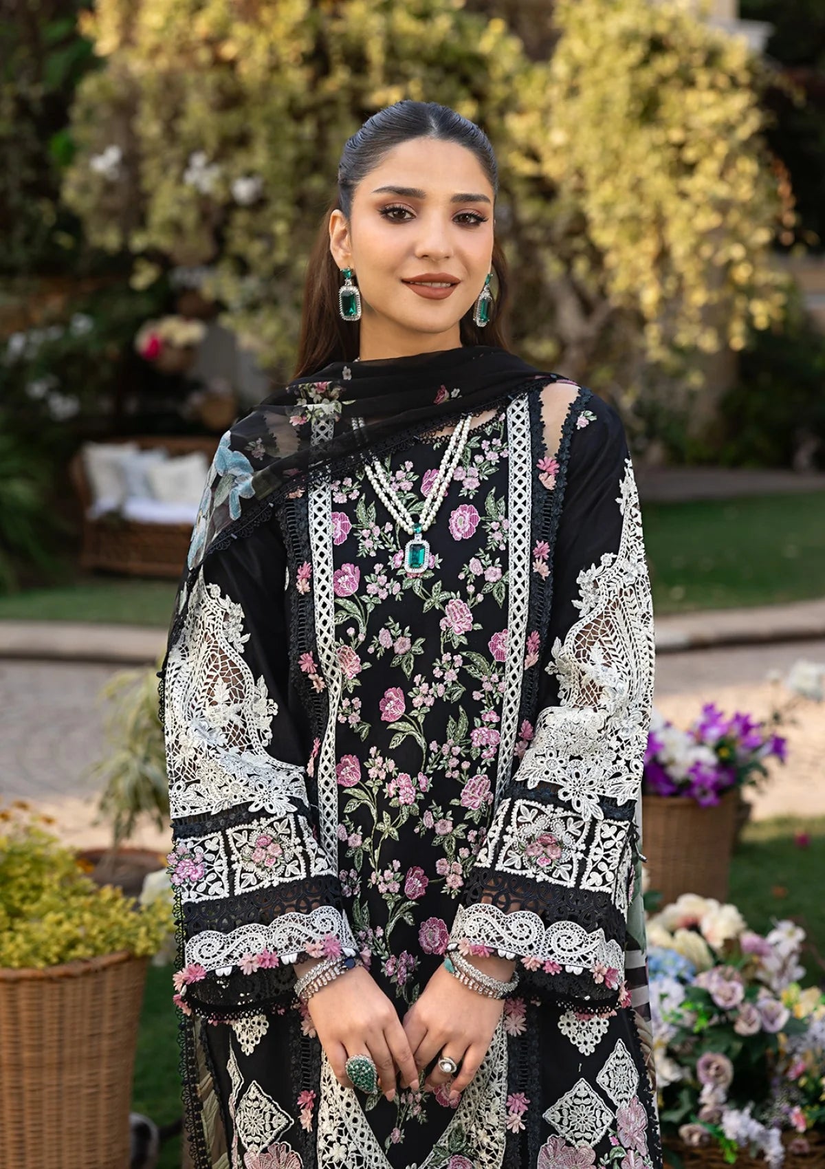Elaf 3 Piece Unstitched Luxury Lawn Suit - ELM-04 MAHJABEEN | SML
