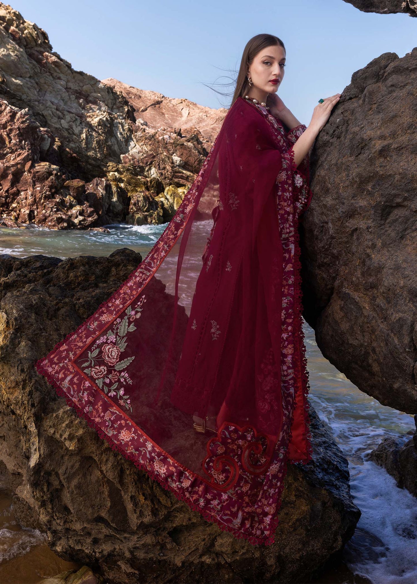 Crimson 3 Piece Unstitched Luxury Lawn Suit - Parsi Threads - D5 B | SML