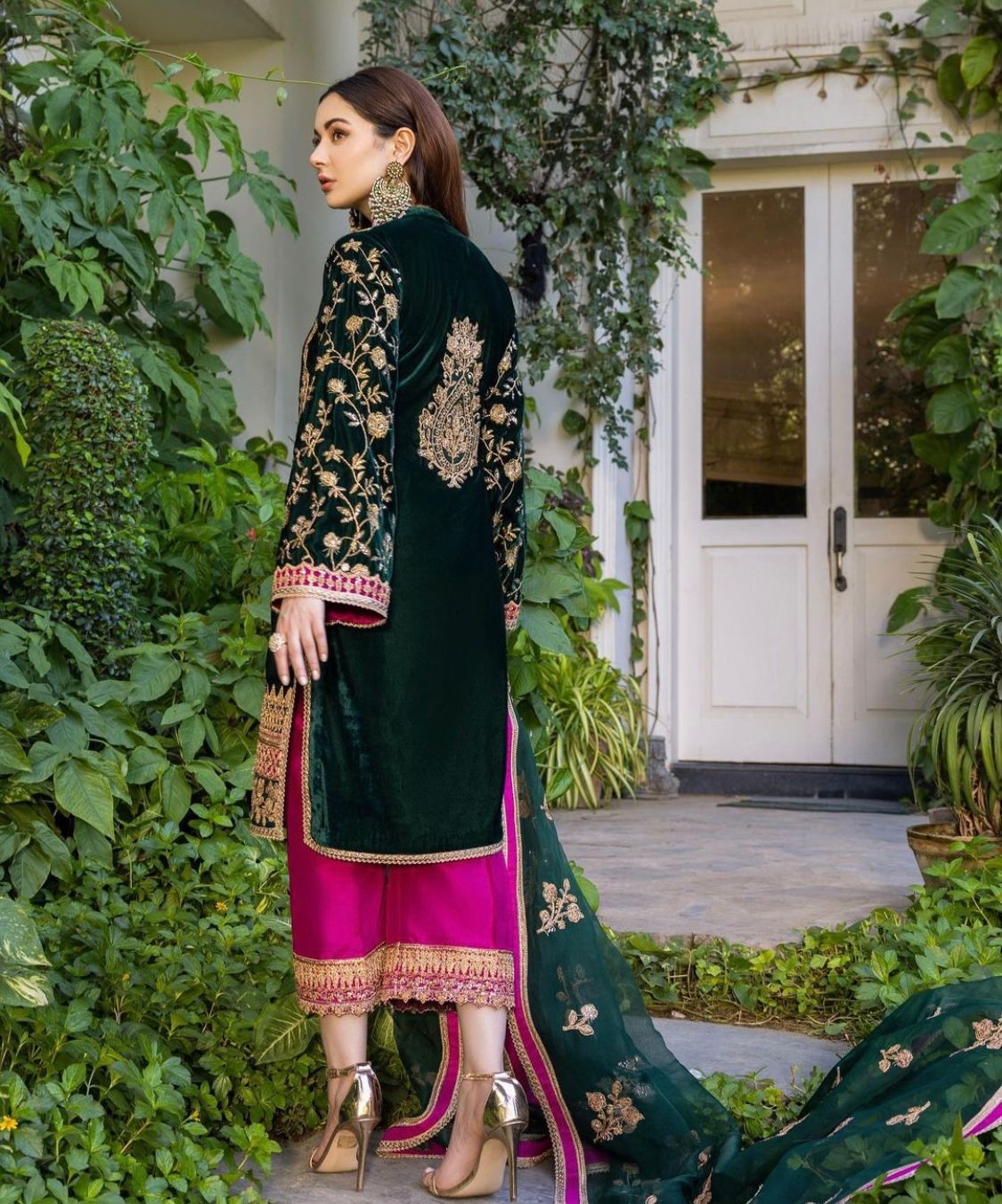 Zainab Chottani 3 Piece Unstitched Heavy Embroidered Velvet Suit - SFC