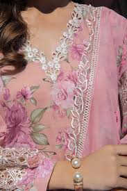 Baroque Embroidered Lawn UF-315 - SBC